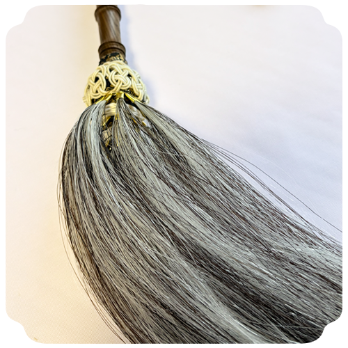 本払子 神代欅布袋竹彫 白茶霞馬毛仕立 画像3