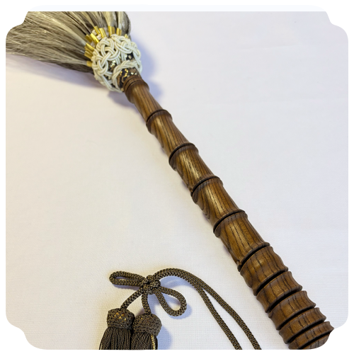 本払子 神代欅布袋竹彫 白茶霞馬毛仕立 画像2